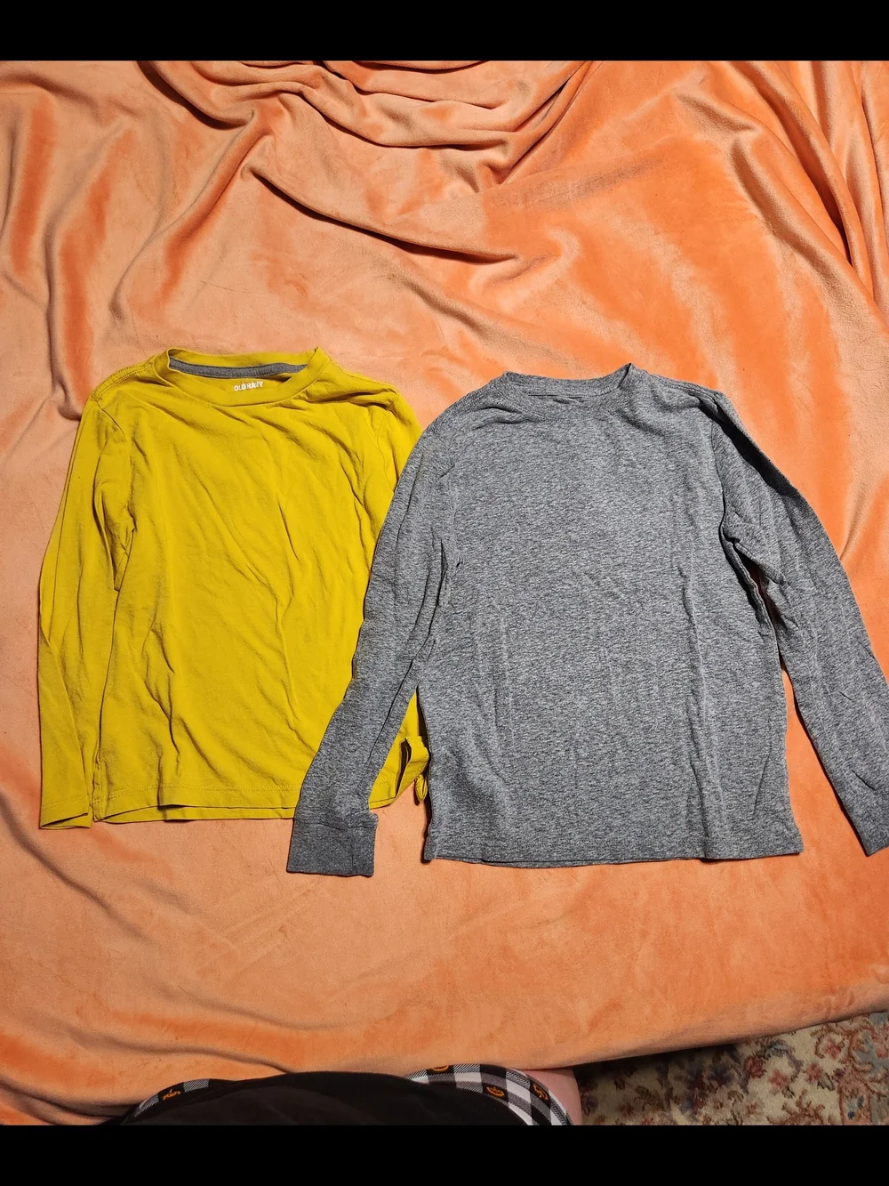 Old Navy And Cat & Jack Long Sleeve Crewneck Shirts - Yellow & Gray